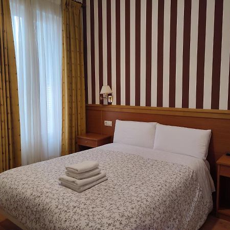 Salomé Hotel Madrid Kültér fotó